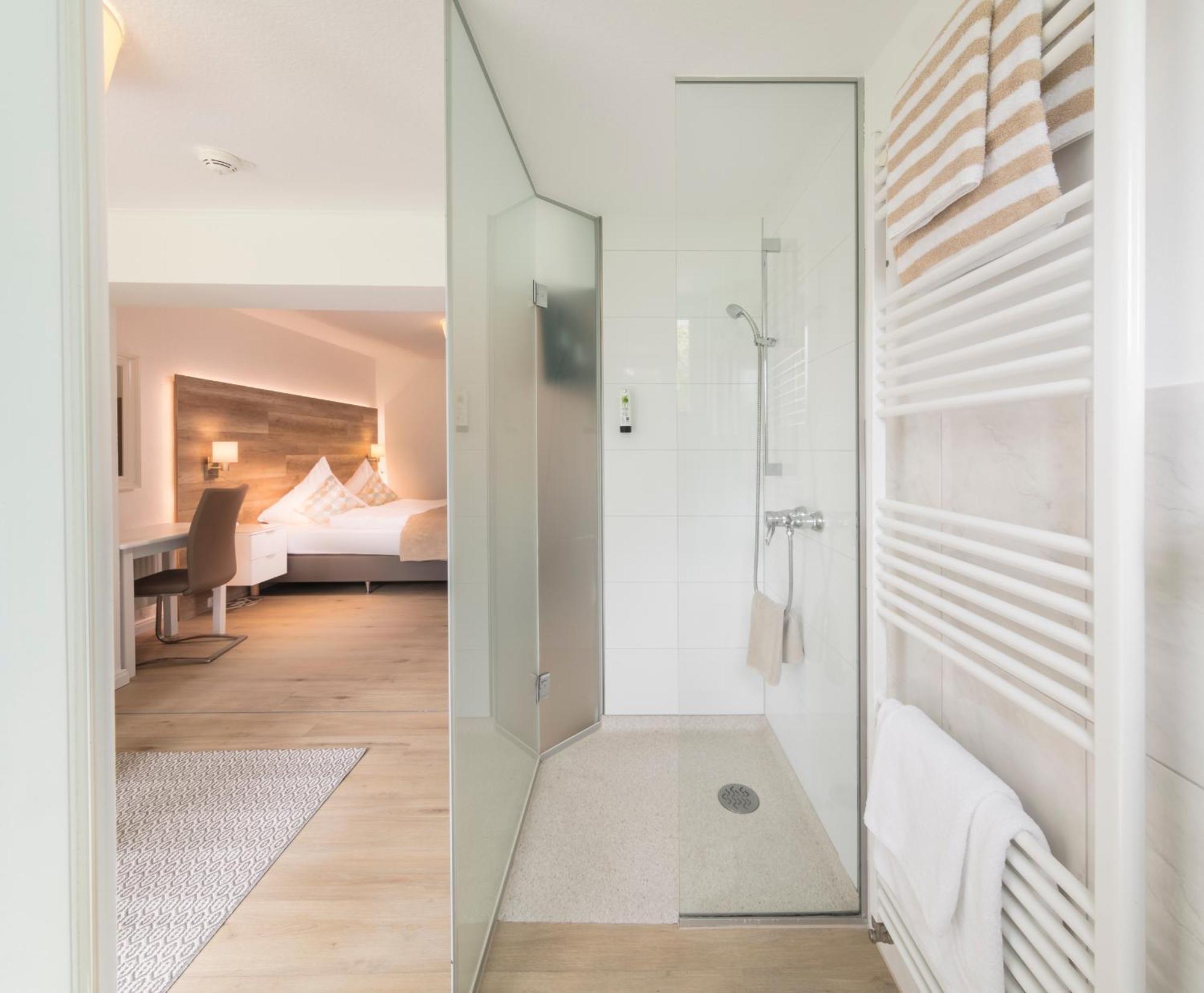 Hofhotel Kraehenberg 格洛米茨 客房 照片