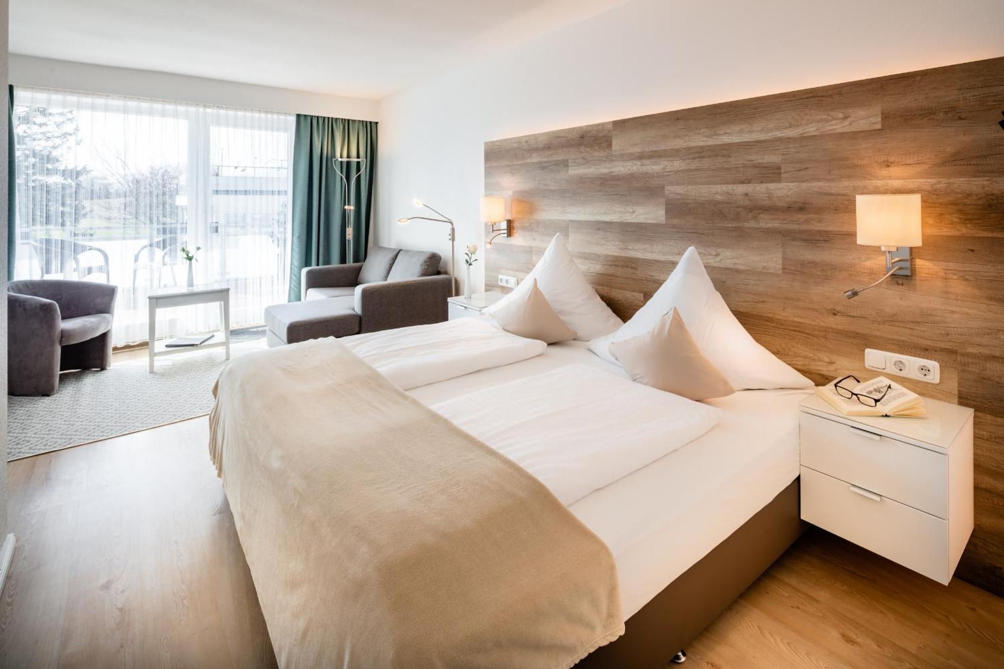 Hofhotel Kraehenberg 格洛米茨 客房 照片