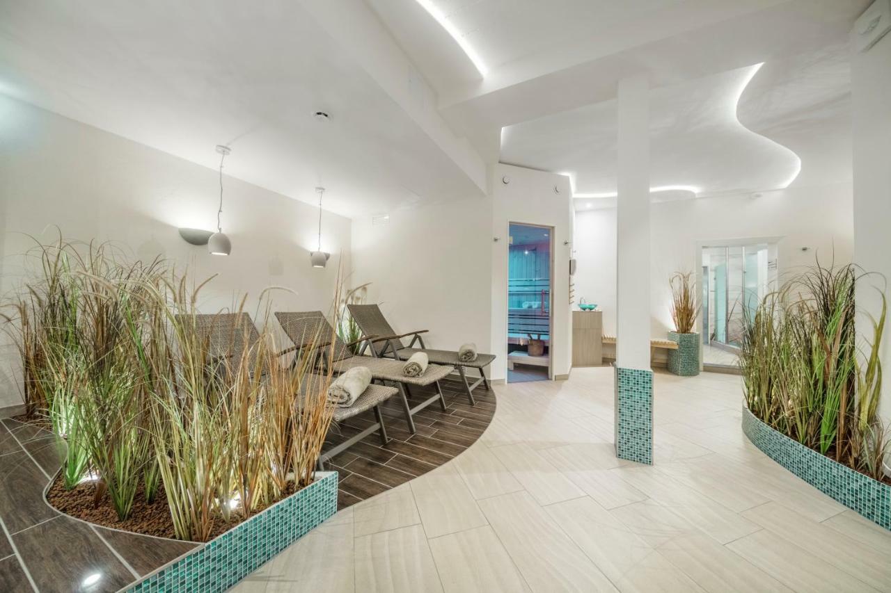 Hofhotel Kraehenberg 格洛米茨 外观 照片